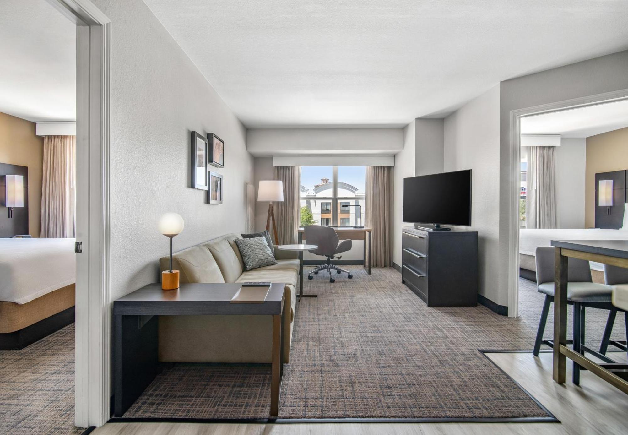 Residence Inn Phoenix Glendale Sports & Entertainment District מראה חיצוני תמונה