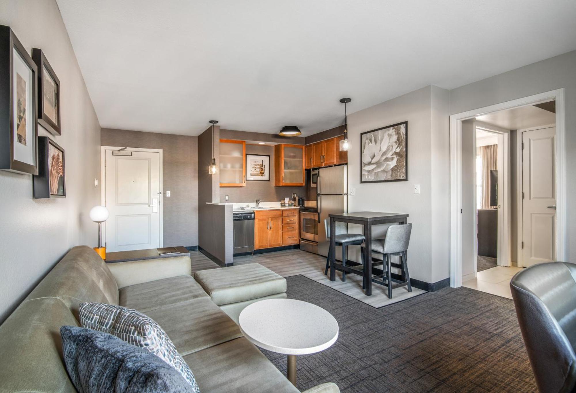 Residence Inn Phoenix Glendale Sports & Entertainment District מראה חיצוני תמונה
