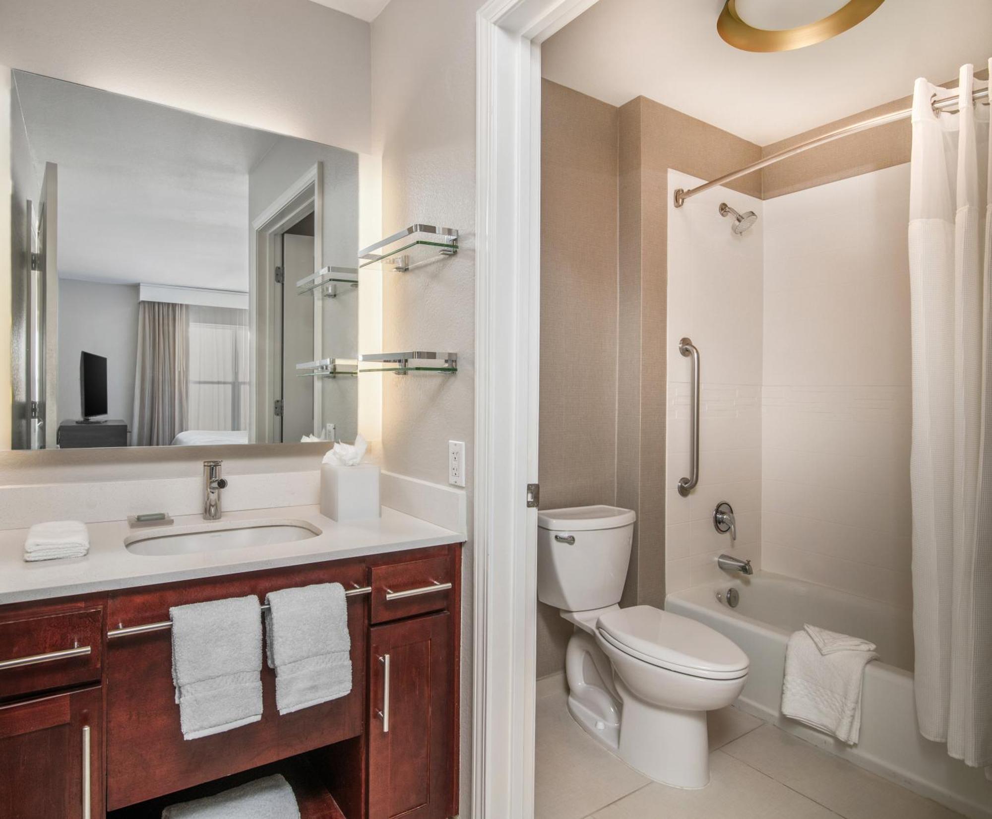 Residence Inn Phoenix Glendale Sports & Entertainment District מראה חיצוני תמונה