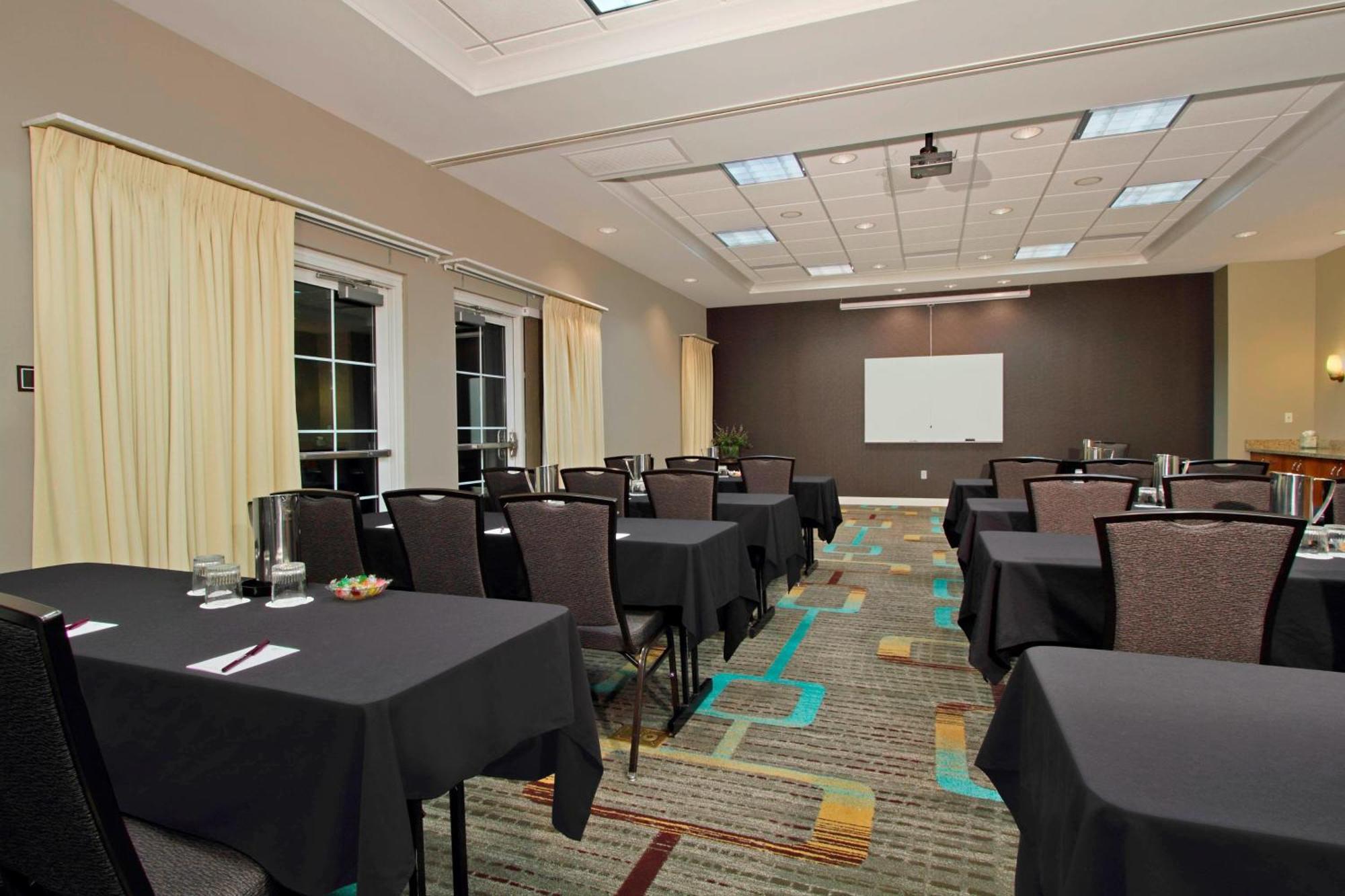 Residence Inn Phoenix Glendale Sports & Entertainment District מראה חיצוני תמונה
