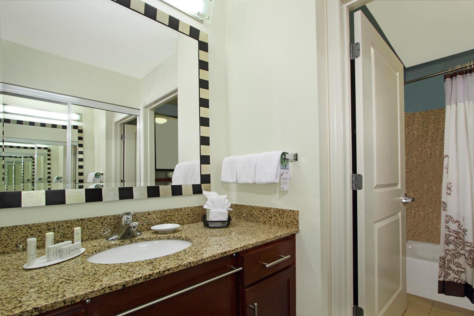 Residence Inn Phoenix Glendale Sports & Entertainment District מראה חיצוני תמונה
